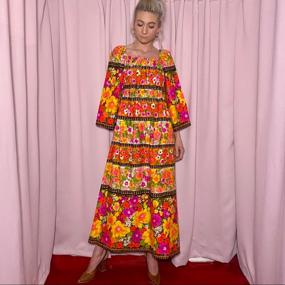 Vintage 60s Floral Maxi Dress - Picture 5 of 5